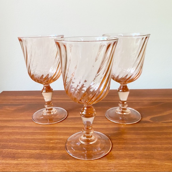 Vintage Luminarc Pink Swirl Drinking Glass Wine Goblet Set